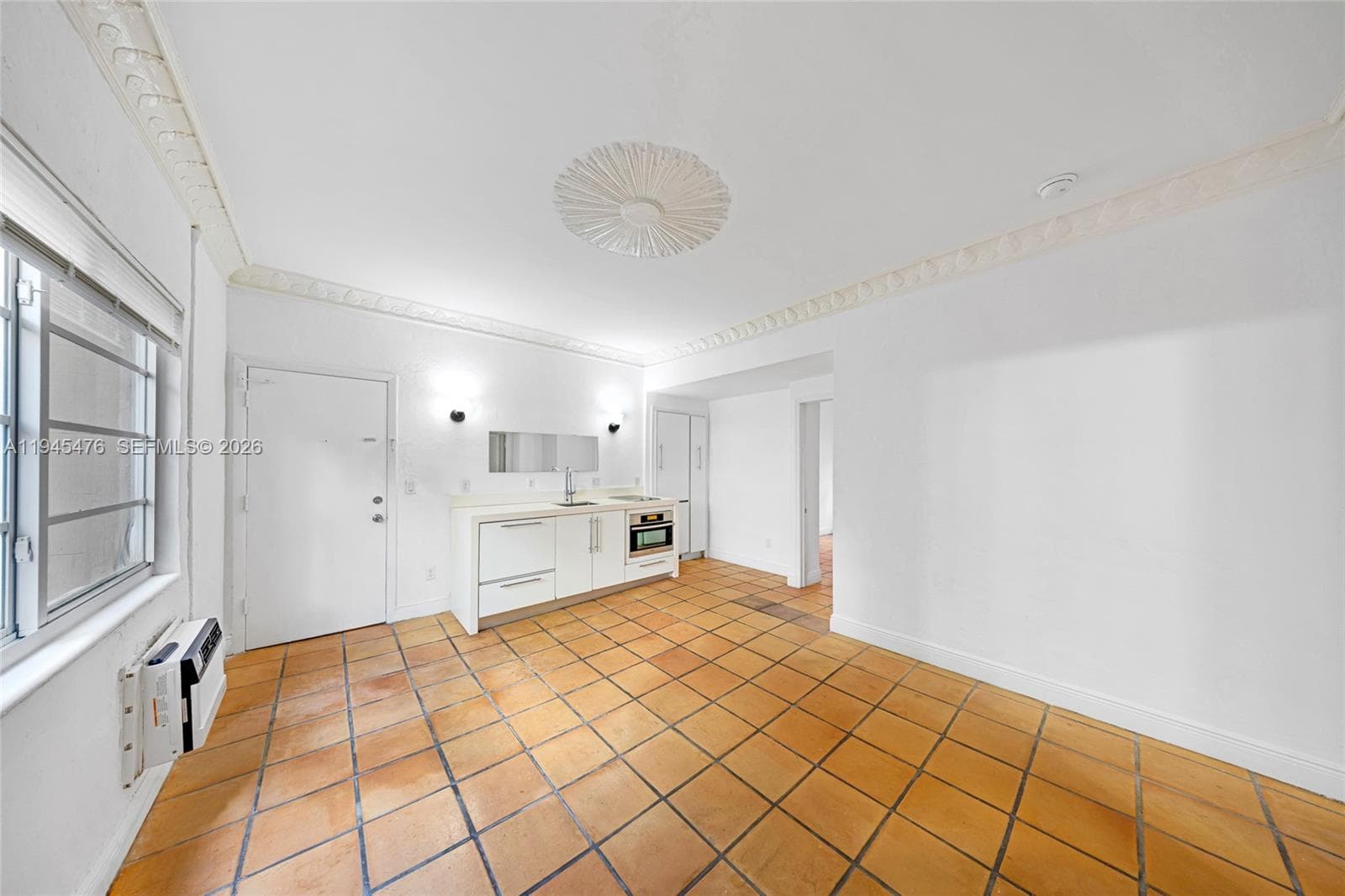 FLAMINGO WAVE CONDO · #2 in Miami Beach - Photo 8