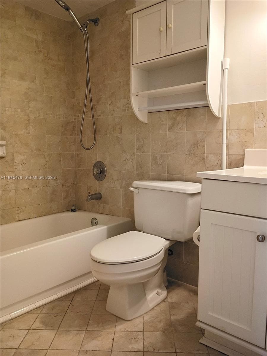 WEST SIDE PLAZA CONDO · #502 in Miami Beach - Photo 8