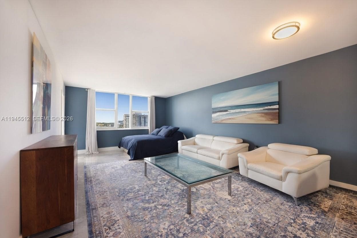 ISLANDS-MARTINIQUE CONDO · #810 in Hallandale Beach - Photo 6
