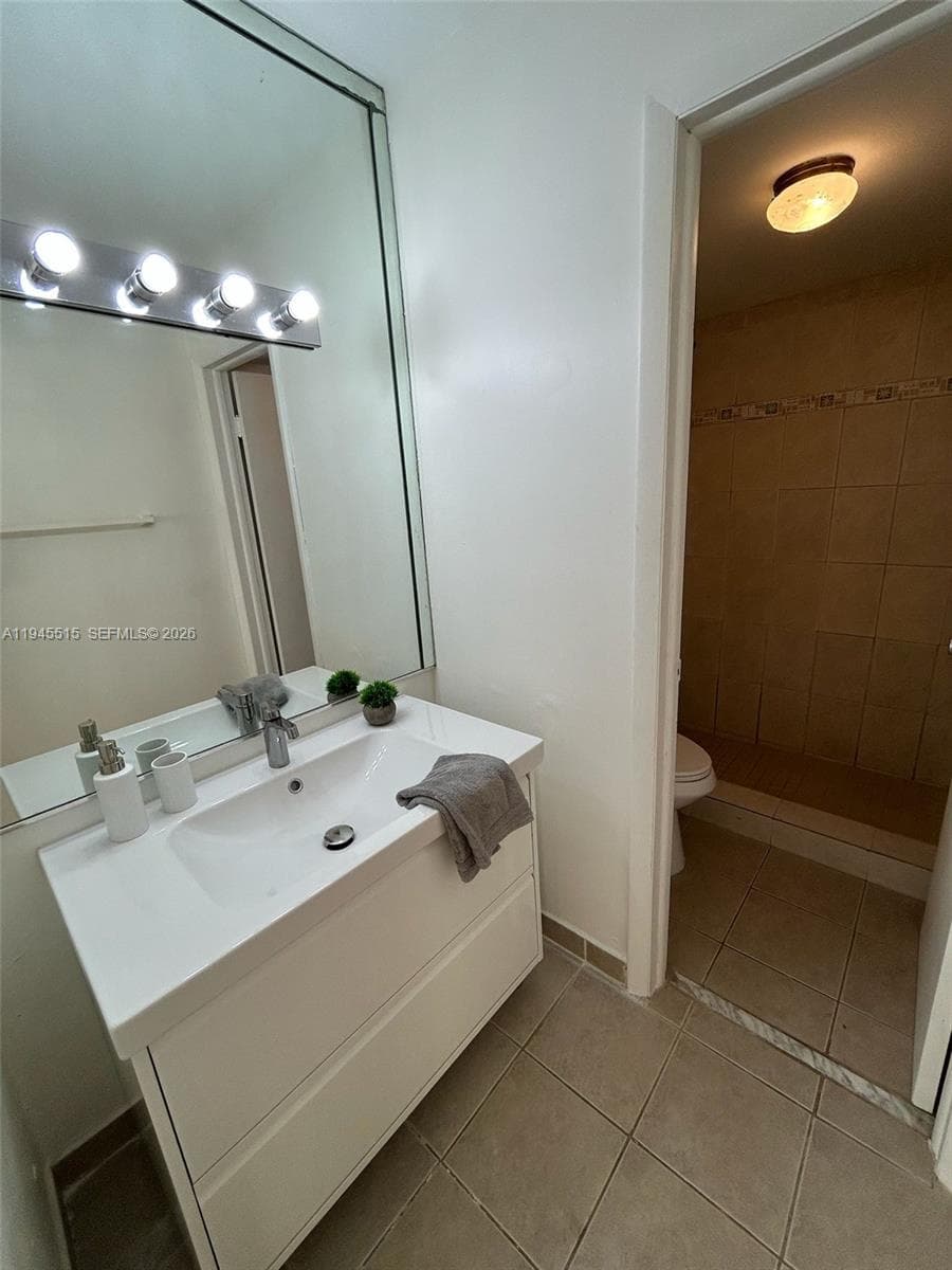 PINE TOWER CONDO · #604 in North Miami Beach - Photo 22
