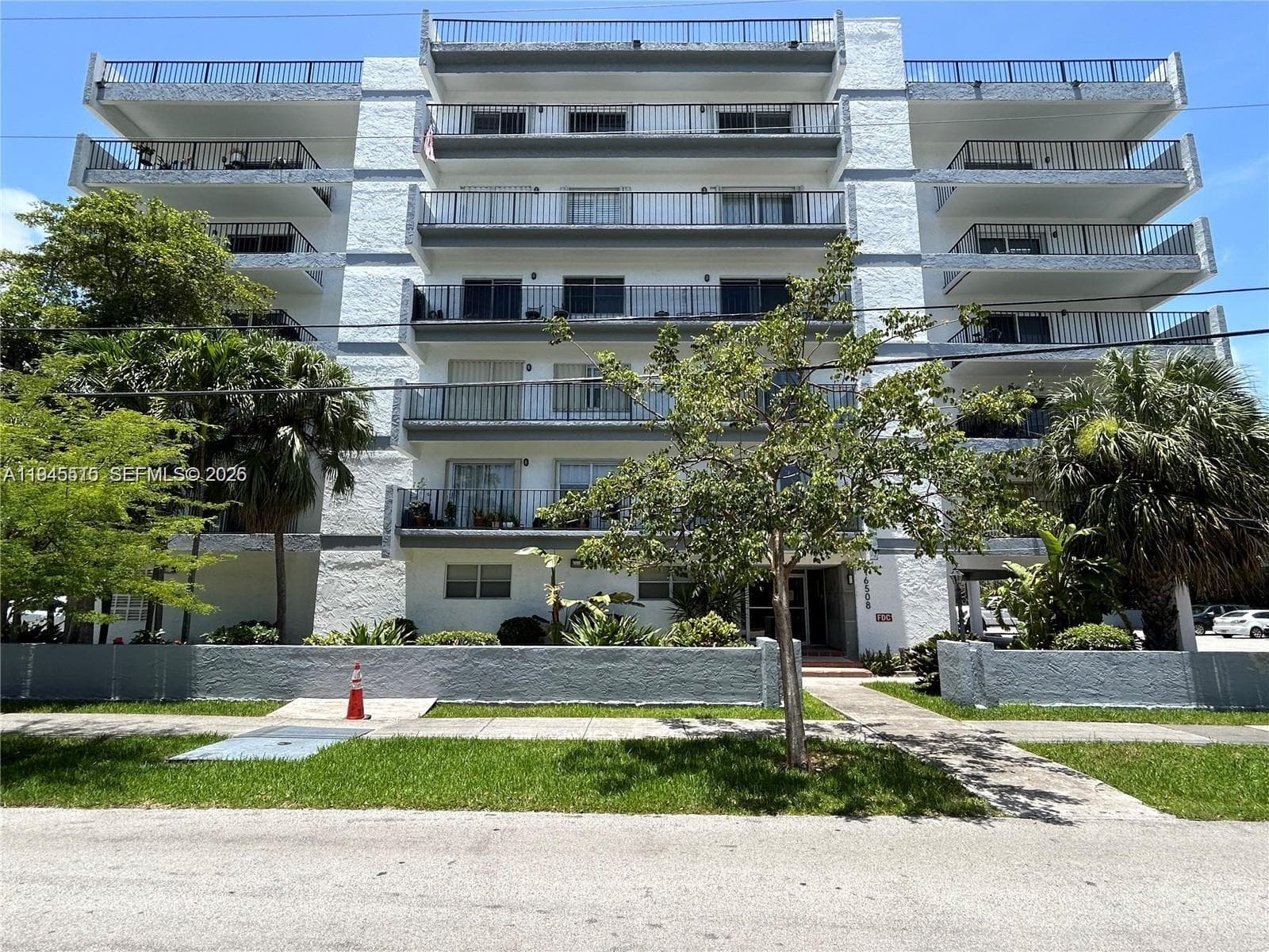 PINE TOWER CONDO · #604 in North Miami Beach - Photo 1