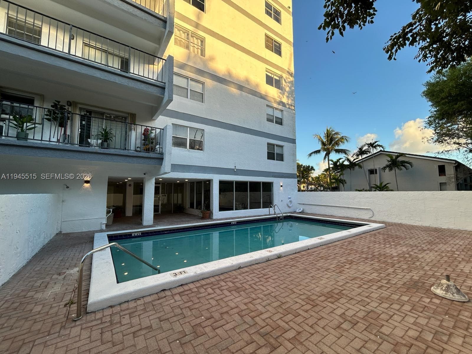 PINE TOWER CONDO · #604 in North Miami Beach - Photo 33