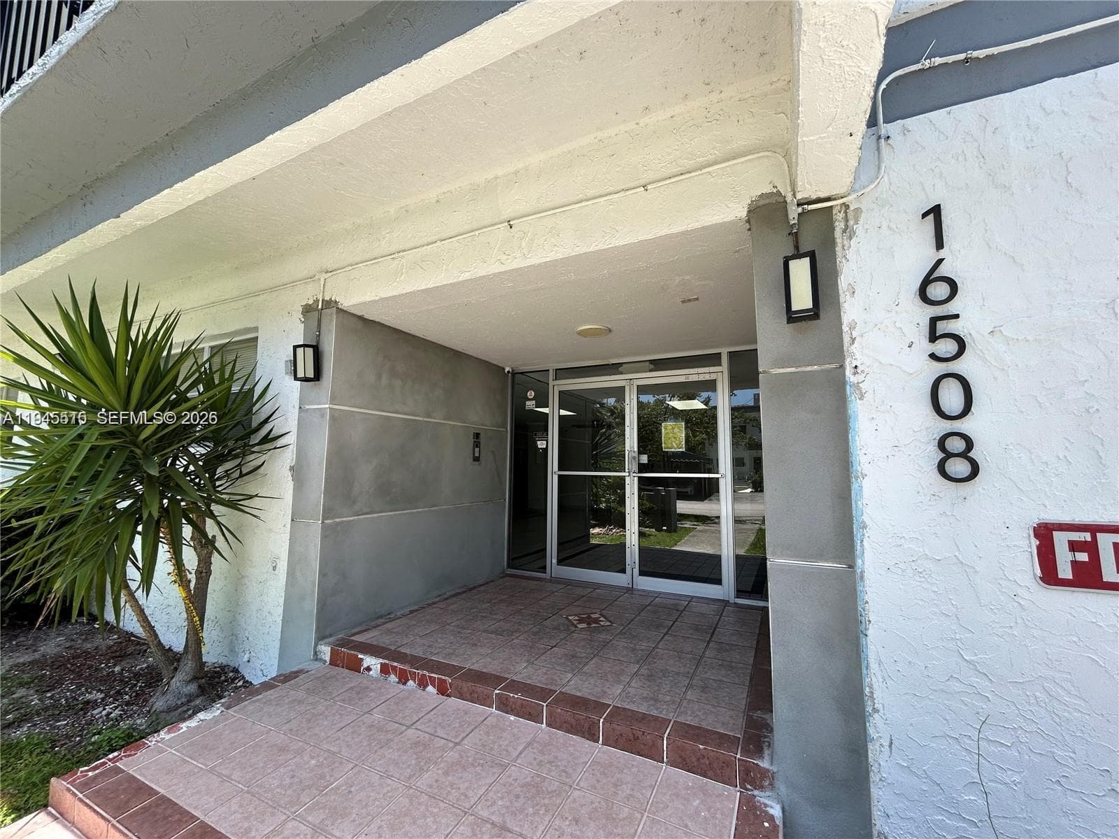 PINE TOWER CONDO · #604 in North Miami Beach - Photo 4