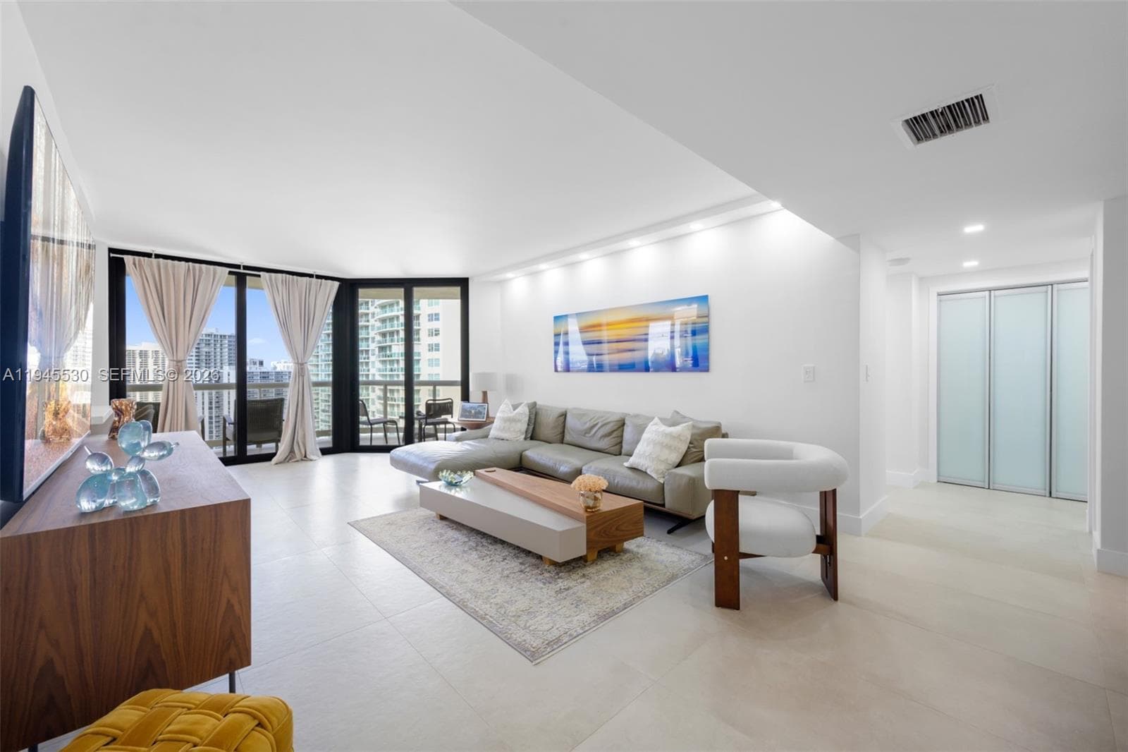 TERRACES NORTH TURNBERRY · #2202 in Aventura - Photo 3