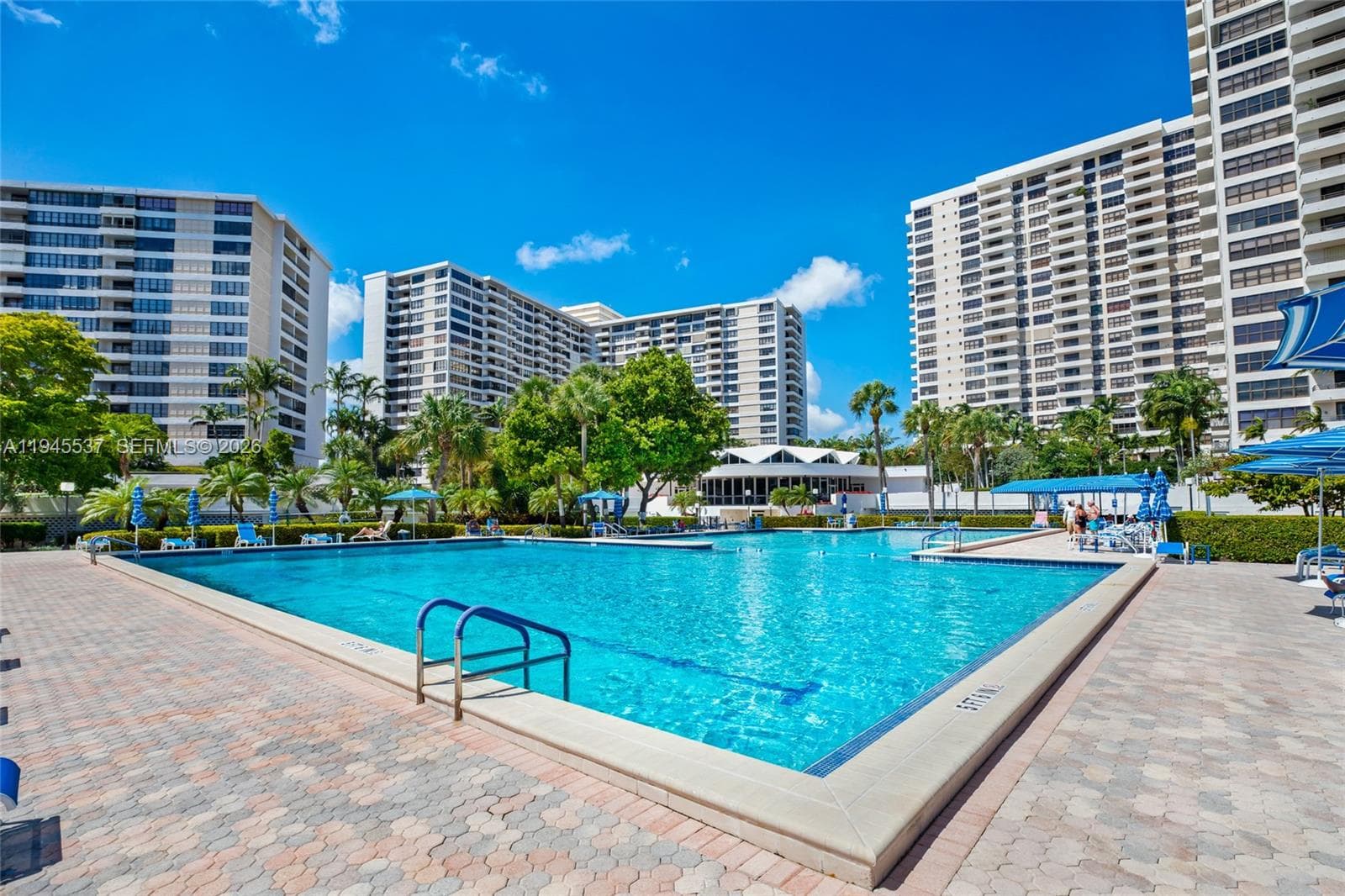 OLYMPUS CONDO · #212 in Hallandale Beach - Photo 32