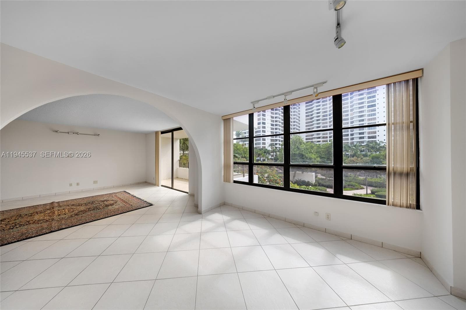 OLYMPUS CONDO · #212 in Hallandale Beach - Photo 9
