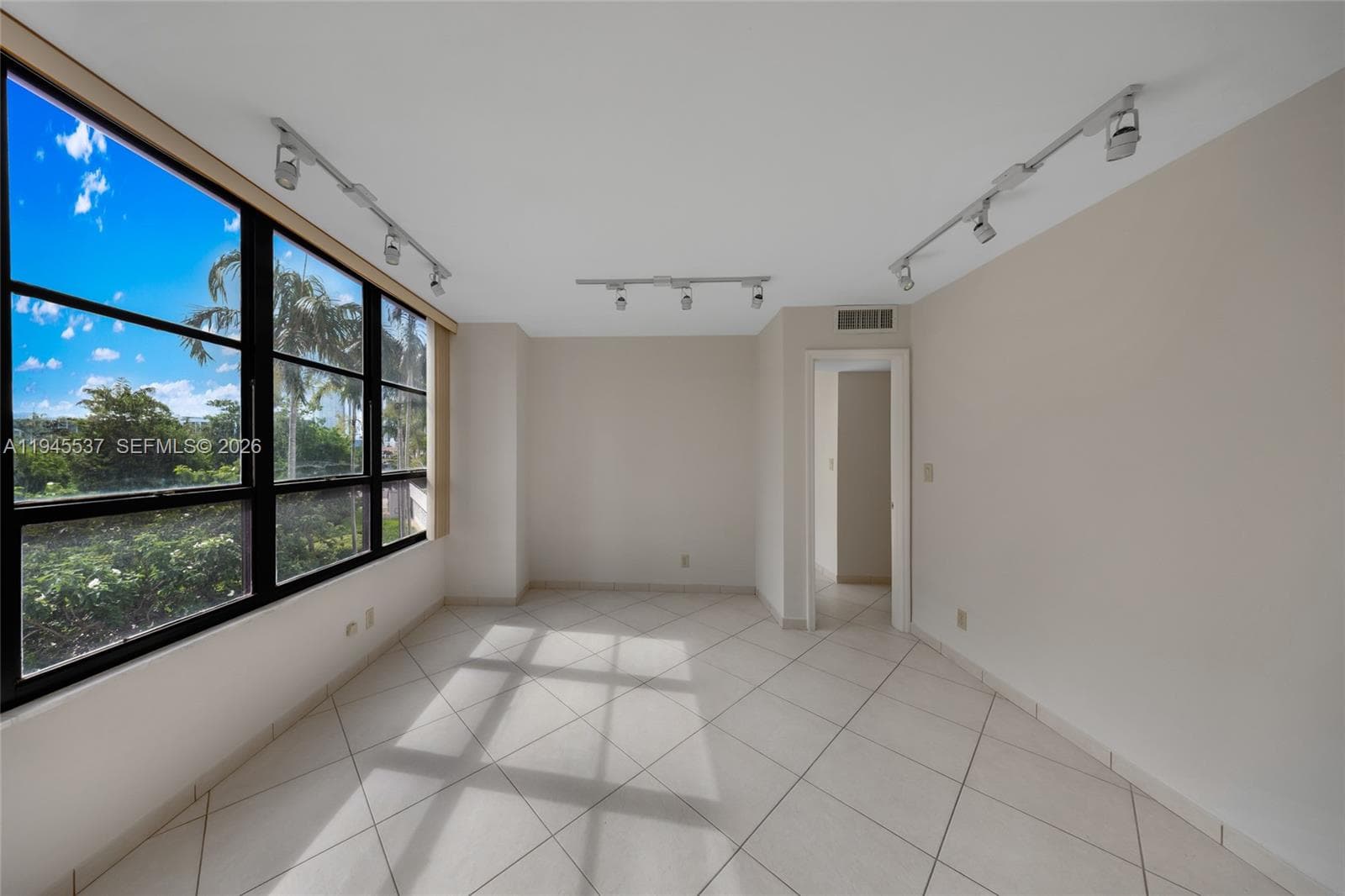 OLYMPUS CONDO · #212 in Hallandale Beach - Photo 15