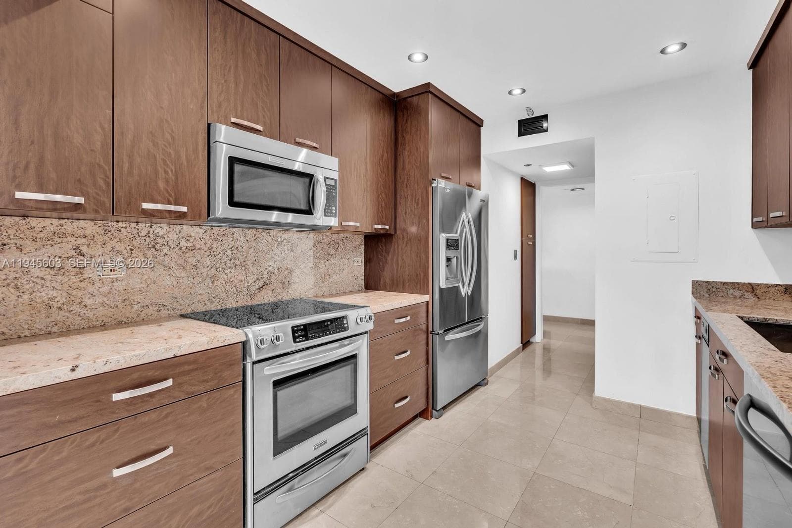 TURNBERRY TOWERS CONDO · #3J in Aventura - Photo 20