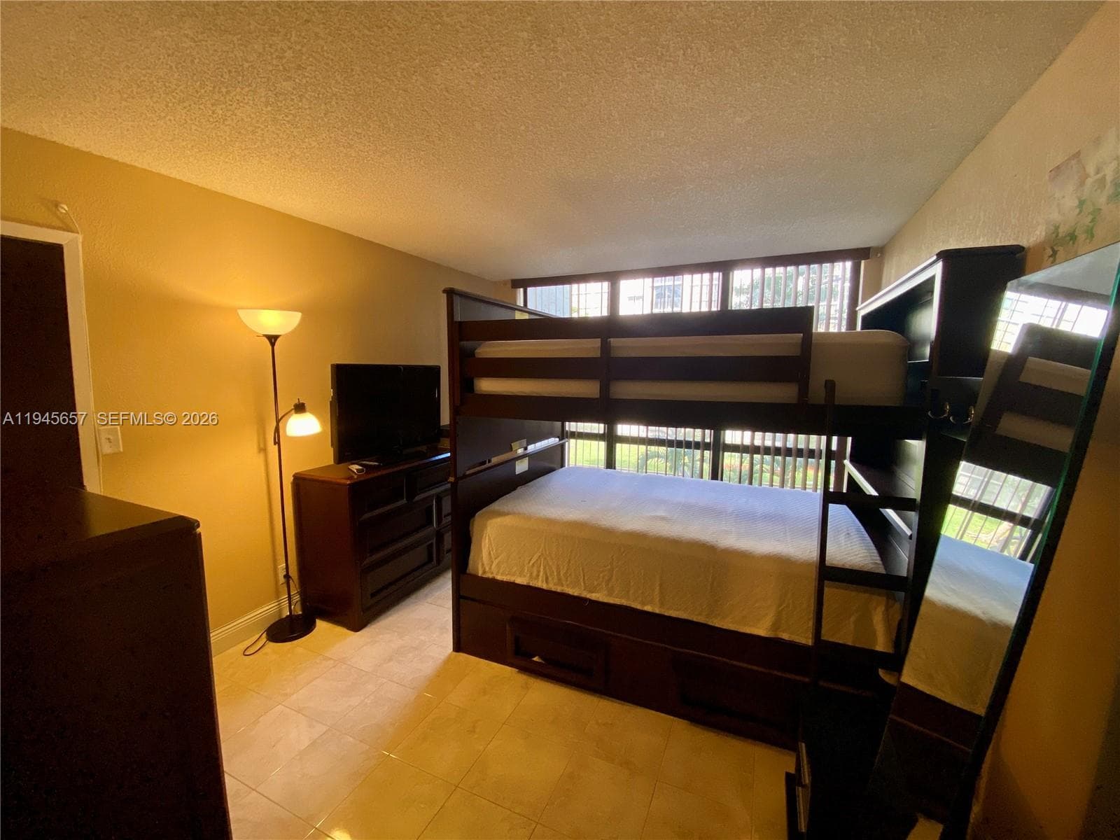 PLAZA OF AMERICAS CONDO P · #304 in Sunny Isles Beach - Photo 32