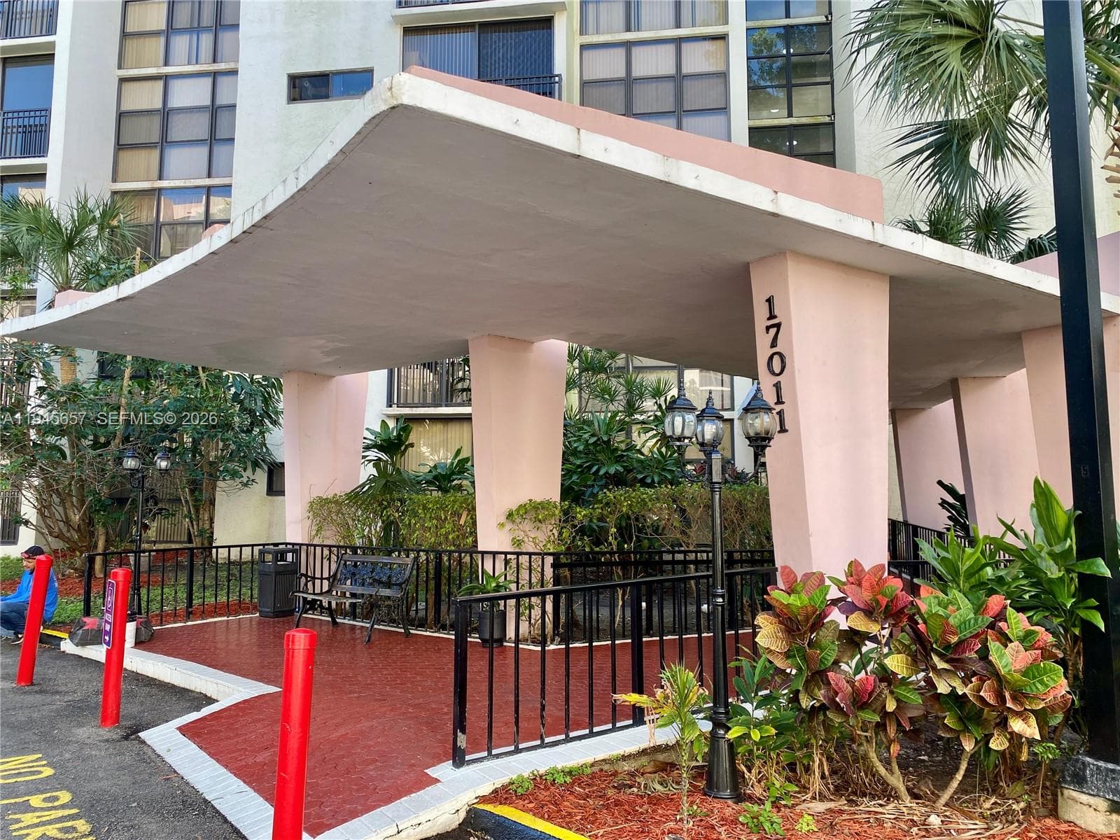 PLAZA OF AMERICAS CONDO P · #304 in Sunny Isles Beach - Photo 54