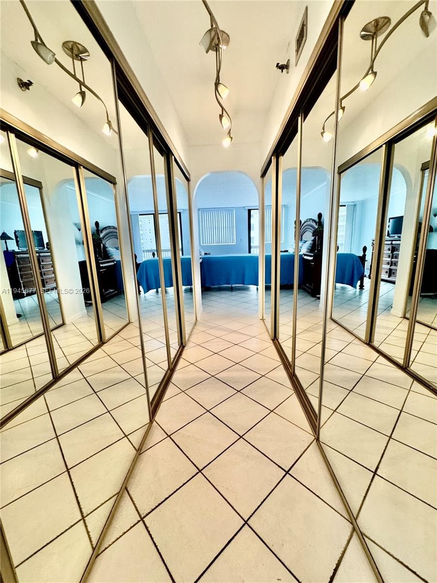 Voyager Condo · #814 in Pompano Beach - Photo 20