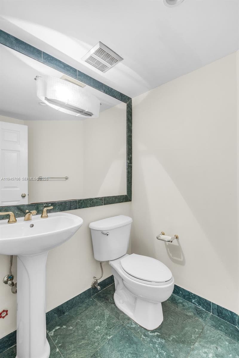 ISLAND POINTE CONDO · #10AB in Bay Harbor Islands - Photo 20