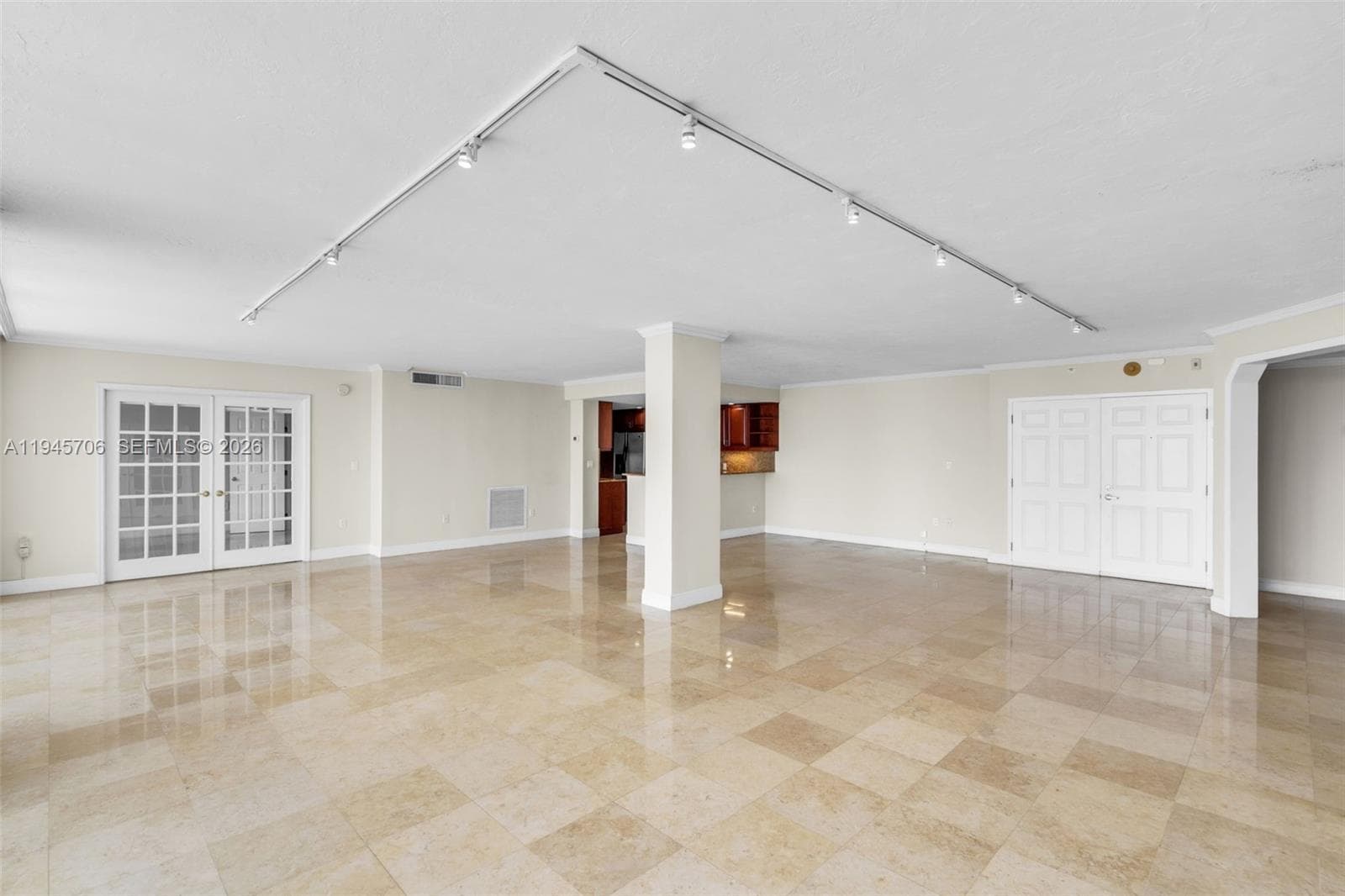 ISLAND POINTE CONDO · #10AB in Bay Harbor Islands - Photo 10