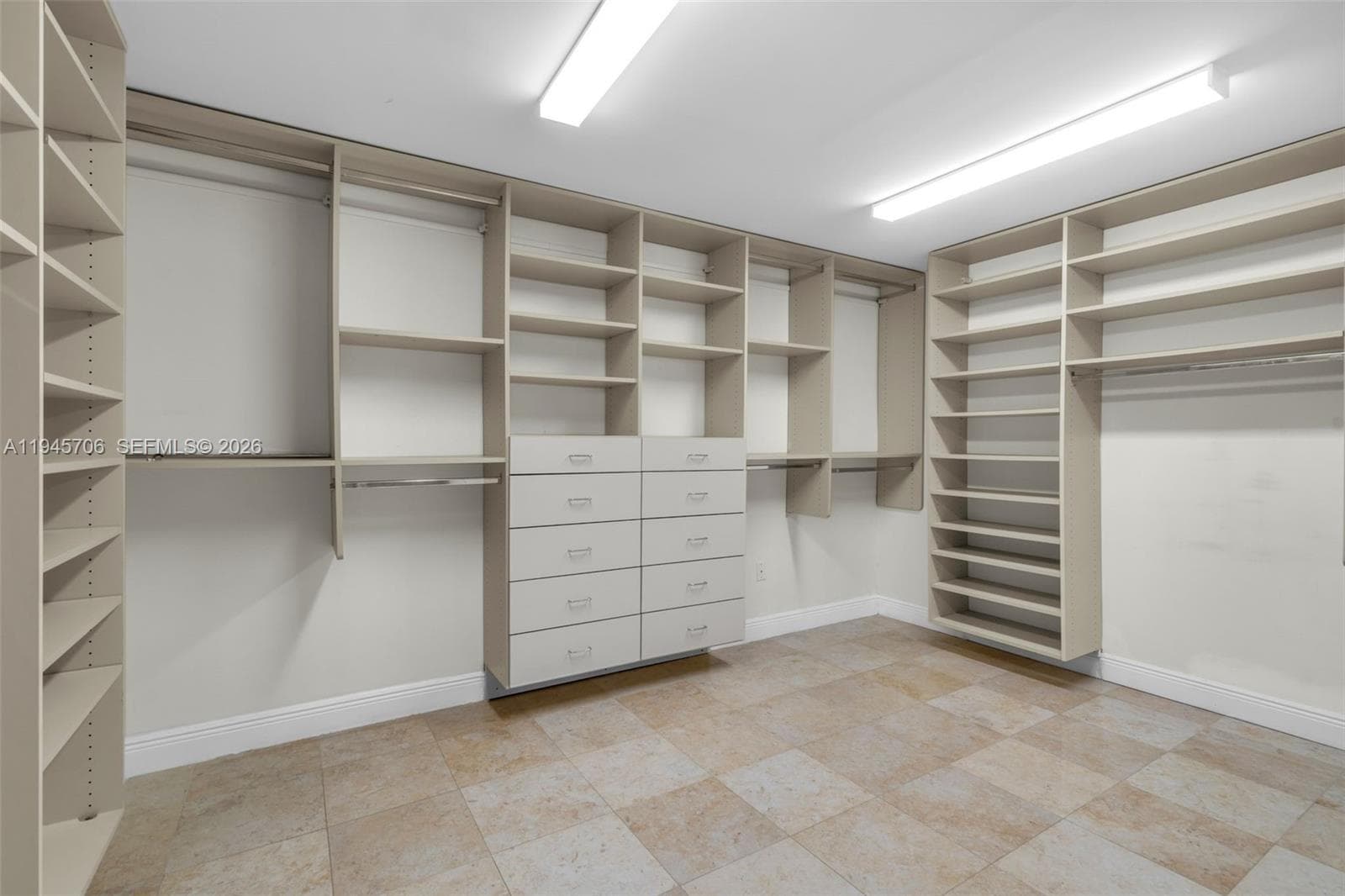 ISLAND POINTE CONDO · #10AB in Bay Harbor Islands - Photo 25