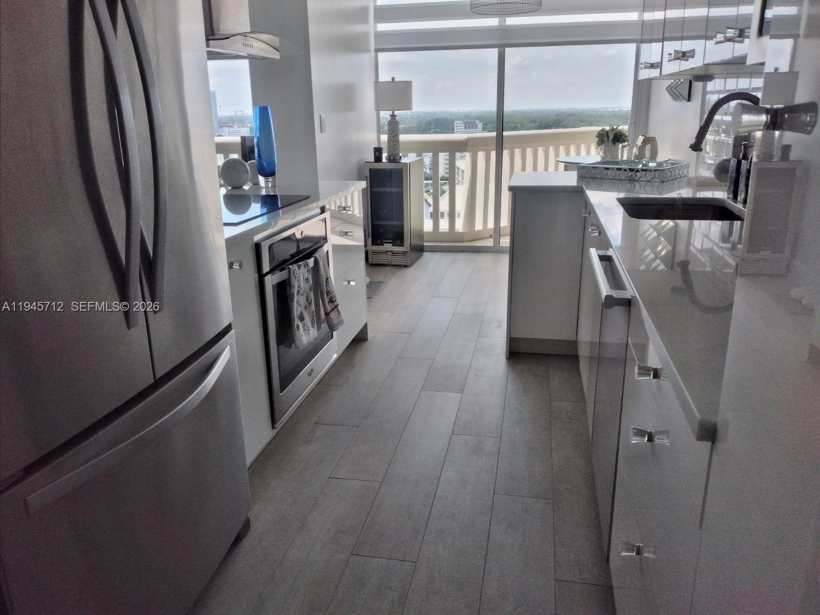 1000 ISL BLVD WILLIAMS IS · #1611 in Aventura - Photo 2
