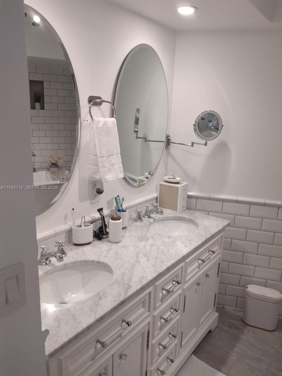 1000 ISL BLVD WILLIAMS IS · #1611 in Aventura - Photo 8
