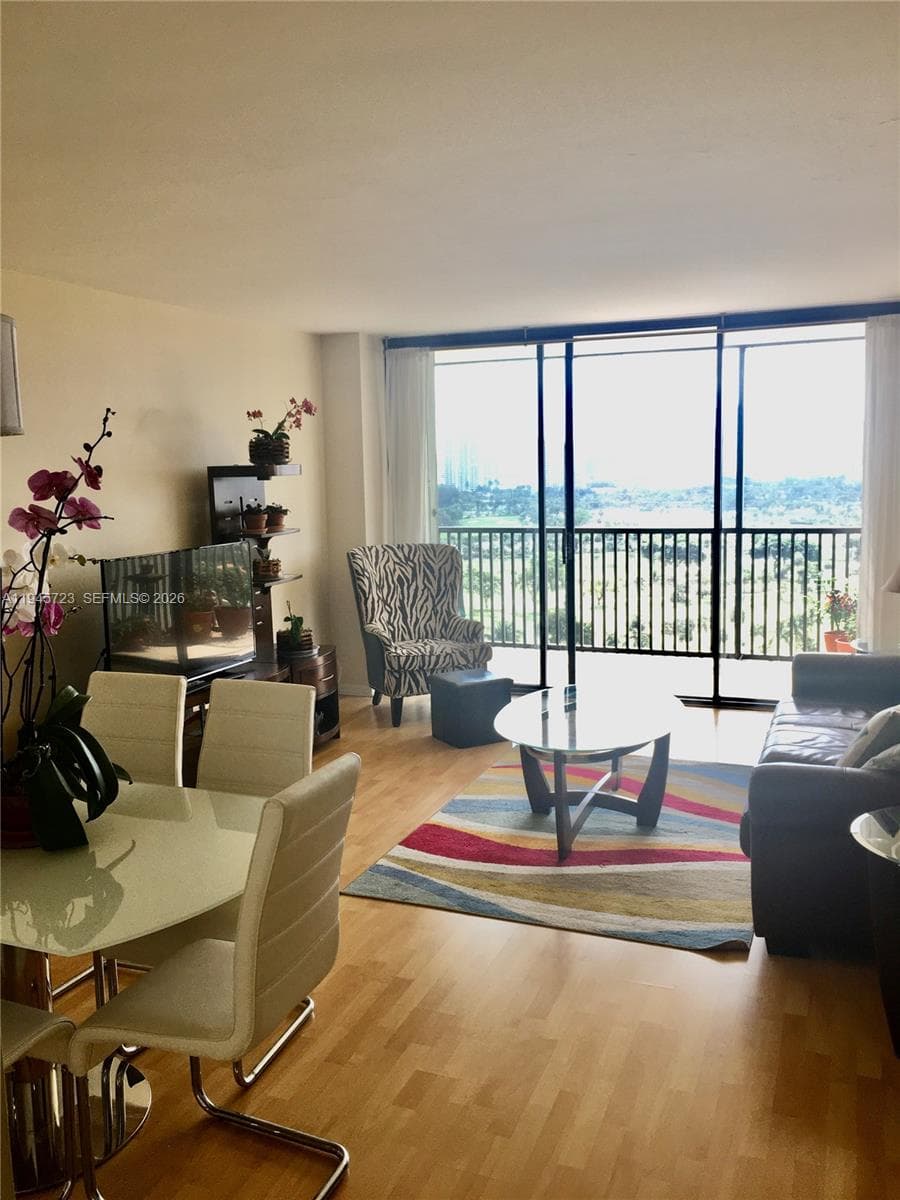 CORONADO CONDO  TOWER III · #1737 in Aventura - Photo 9
