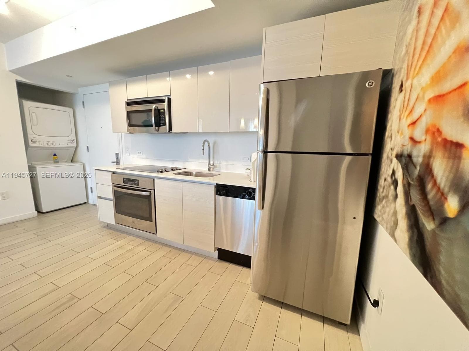 BEACHWALK CONDOMINIUM · #R2810 in Hallandale Beach - Photo 9