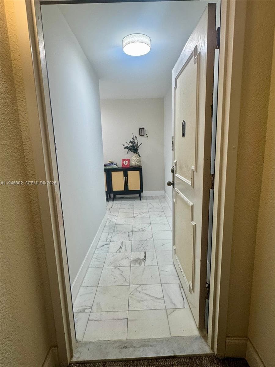 COMMODORE PLAZA · #705 in Aventura - Photo 17