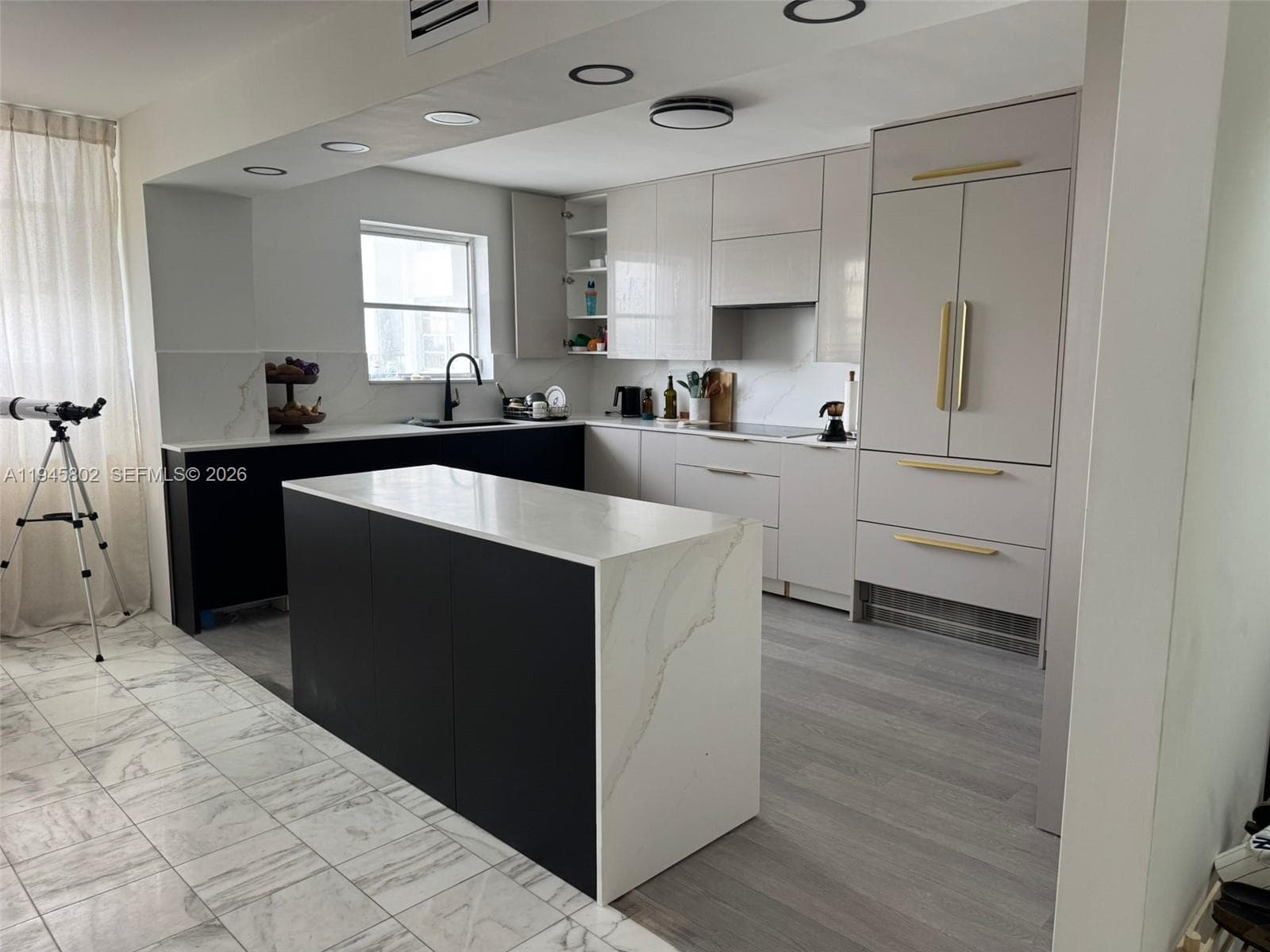 COMMODORE PLAZA · #705 in Aventura - Photo 14
