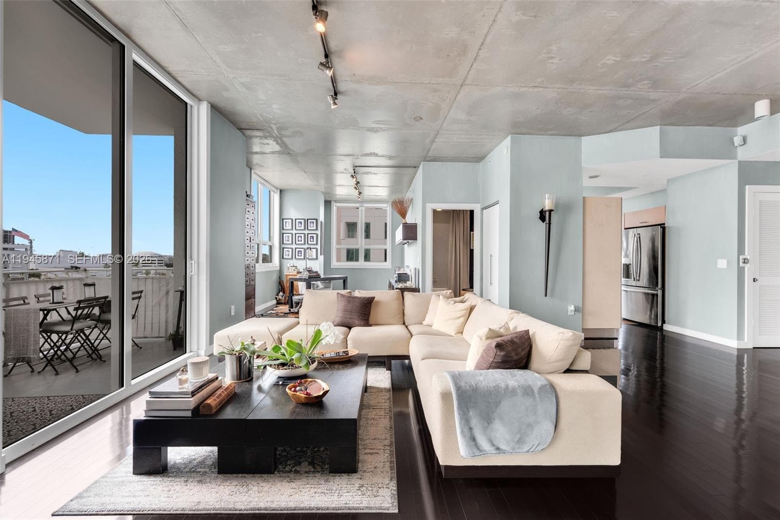 UPTOWN LOFTS CONDO · #705 in Miami - Photo 5