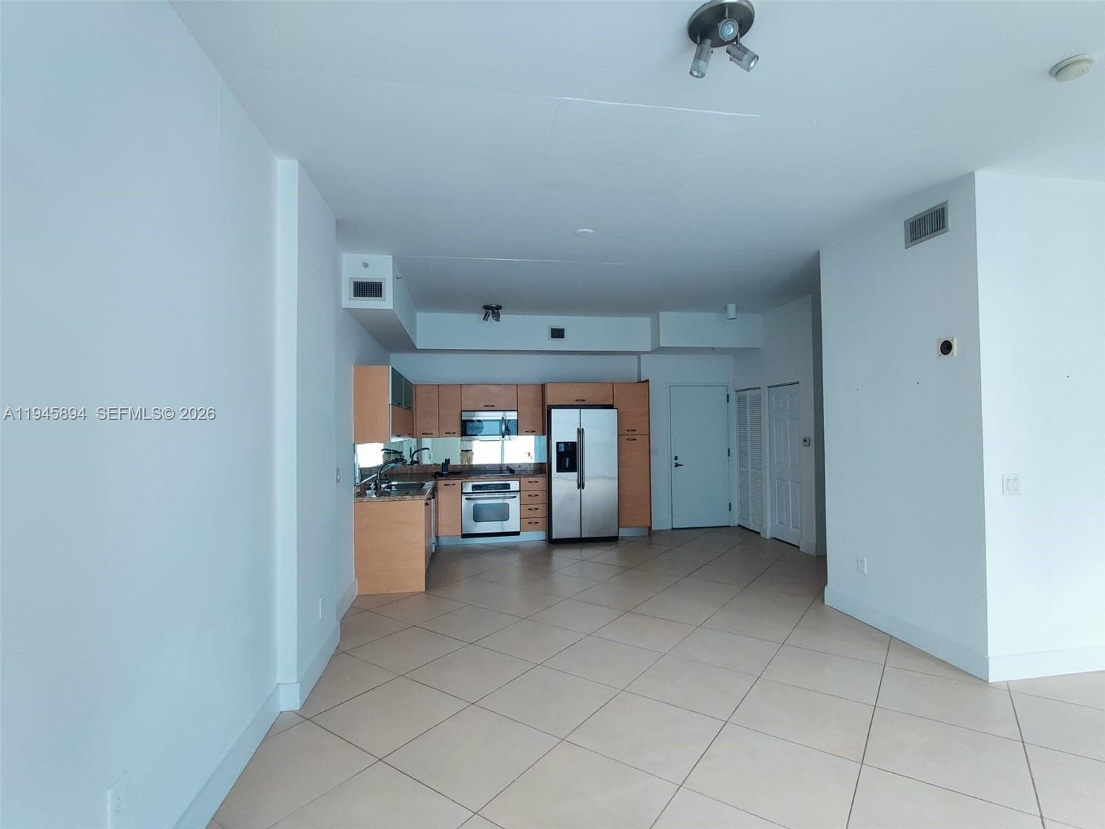 UPTOWN LOFTS CONDO · #PH108 in Miami - Photo 2