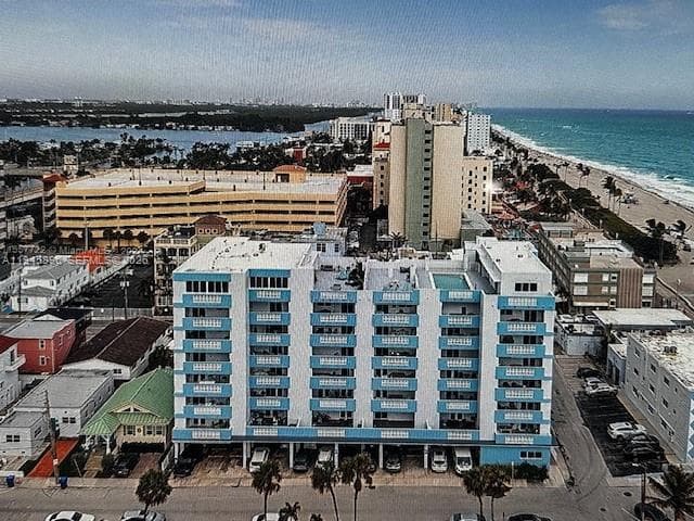 BAKER TOWERS CONDO · #305 in Hollywood - Photo 28