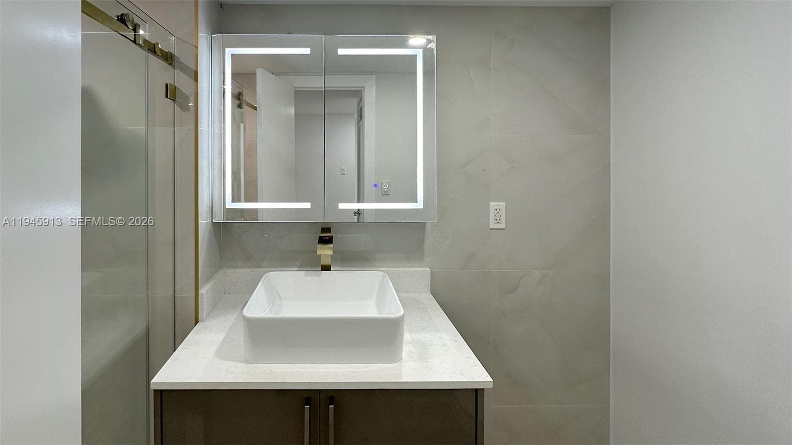 COMMODORE PLAZA CONDO · #1109 in Aventura - Photo 13