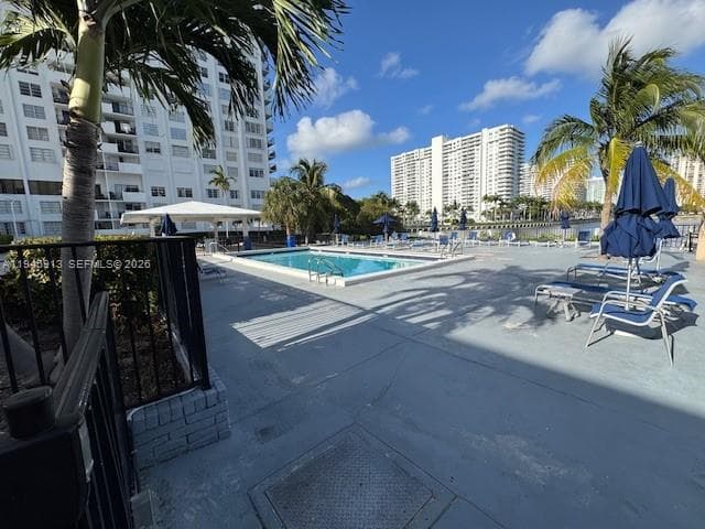 COMMODORE PLAZA CONDO · #1109 in Aventura - Photo 26