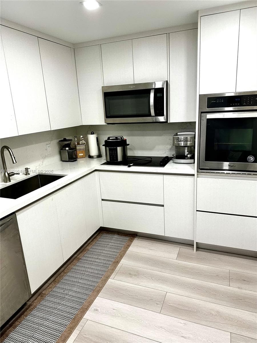 COASTAL TOWERS CONDO · #1517 in Sunny Isles Beach - Photo 6