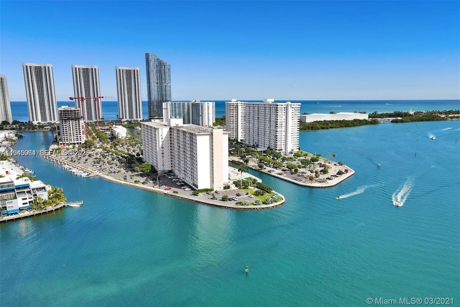 COASTAL TOWERS CONDO · #1517 in Sunny Isles Beach - Photo 17