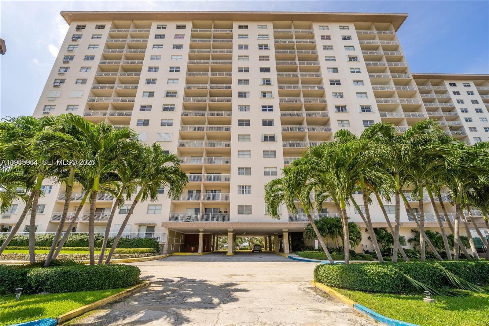 COASTAL TOWERS CONDO · #1517 in Sunny Isles Beach - Photo 1