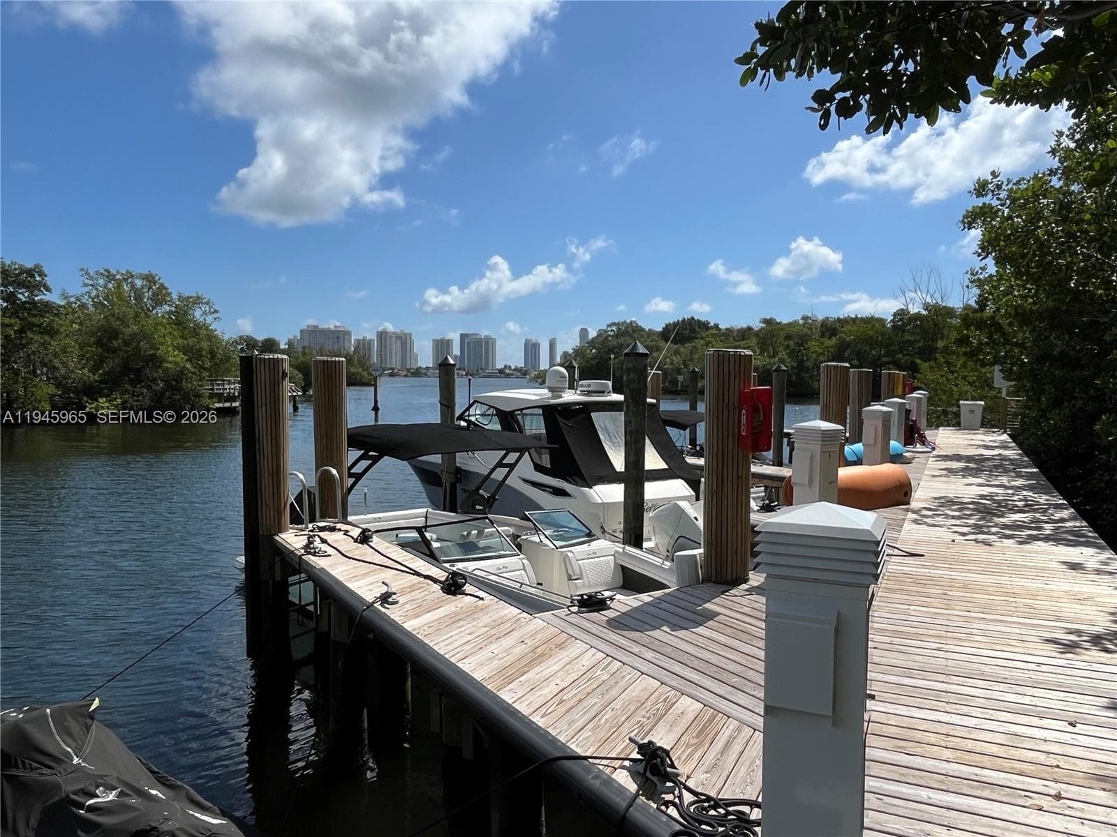 THE HARBOUR NORTH CONDO · #605 in North Miami Beach - Photo 27