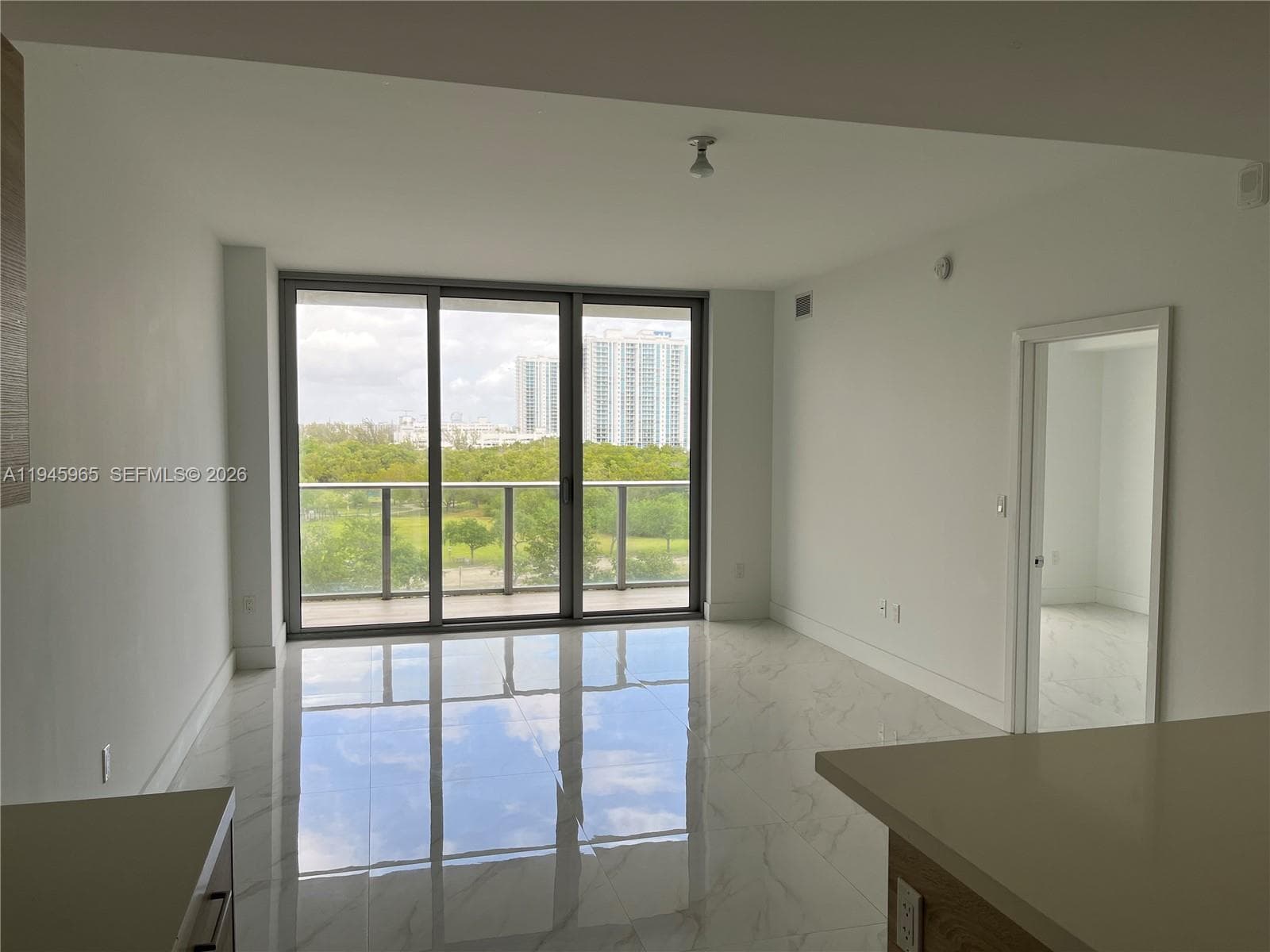 THE HARBOUR NORTH CONDO · #605 in North Miami Beach - Photo 26