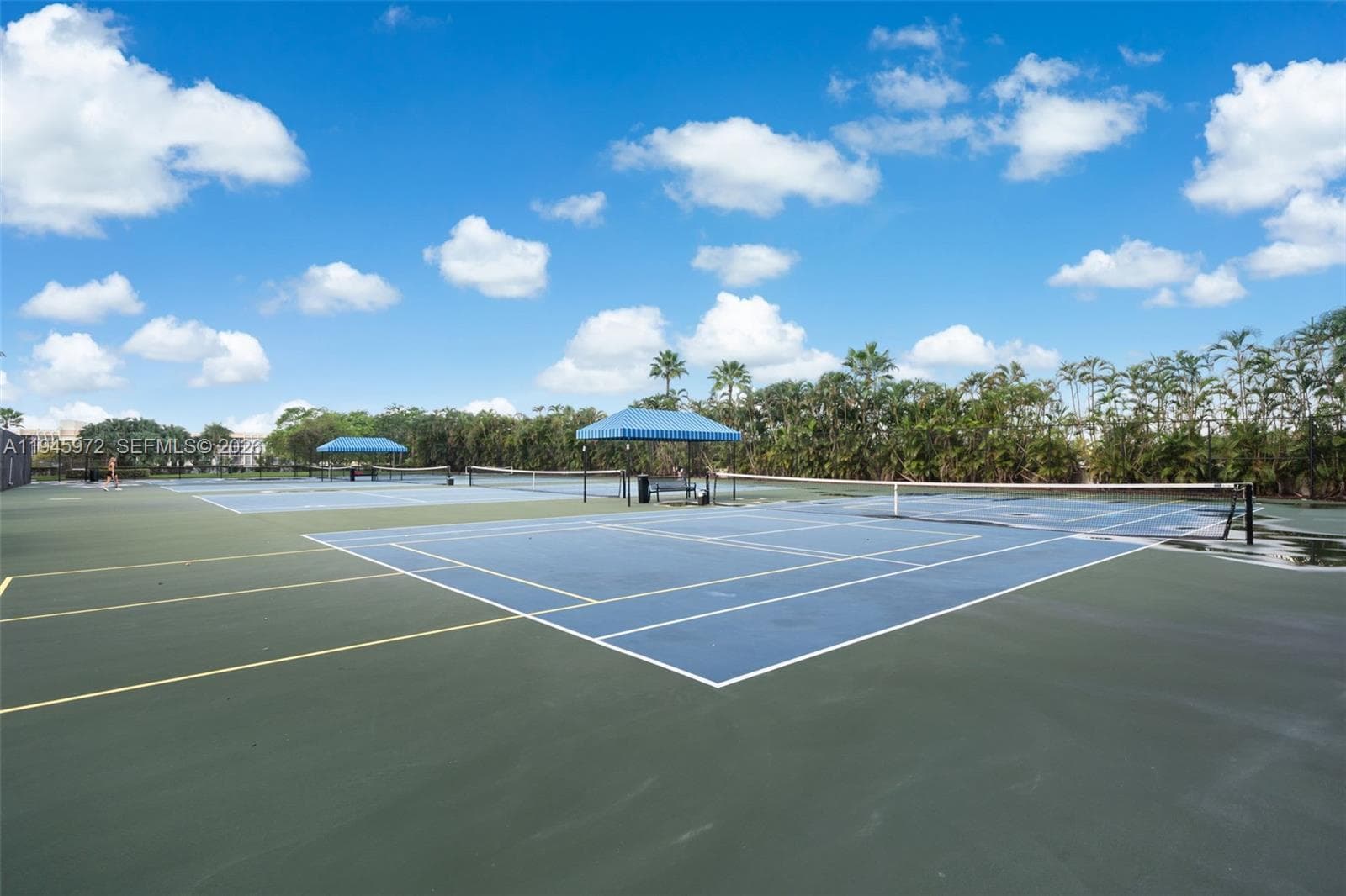 OLYMPUS · #606 in Hallandale Beach - Photo 29