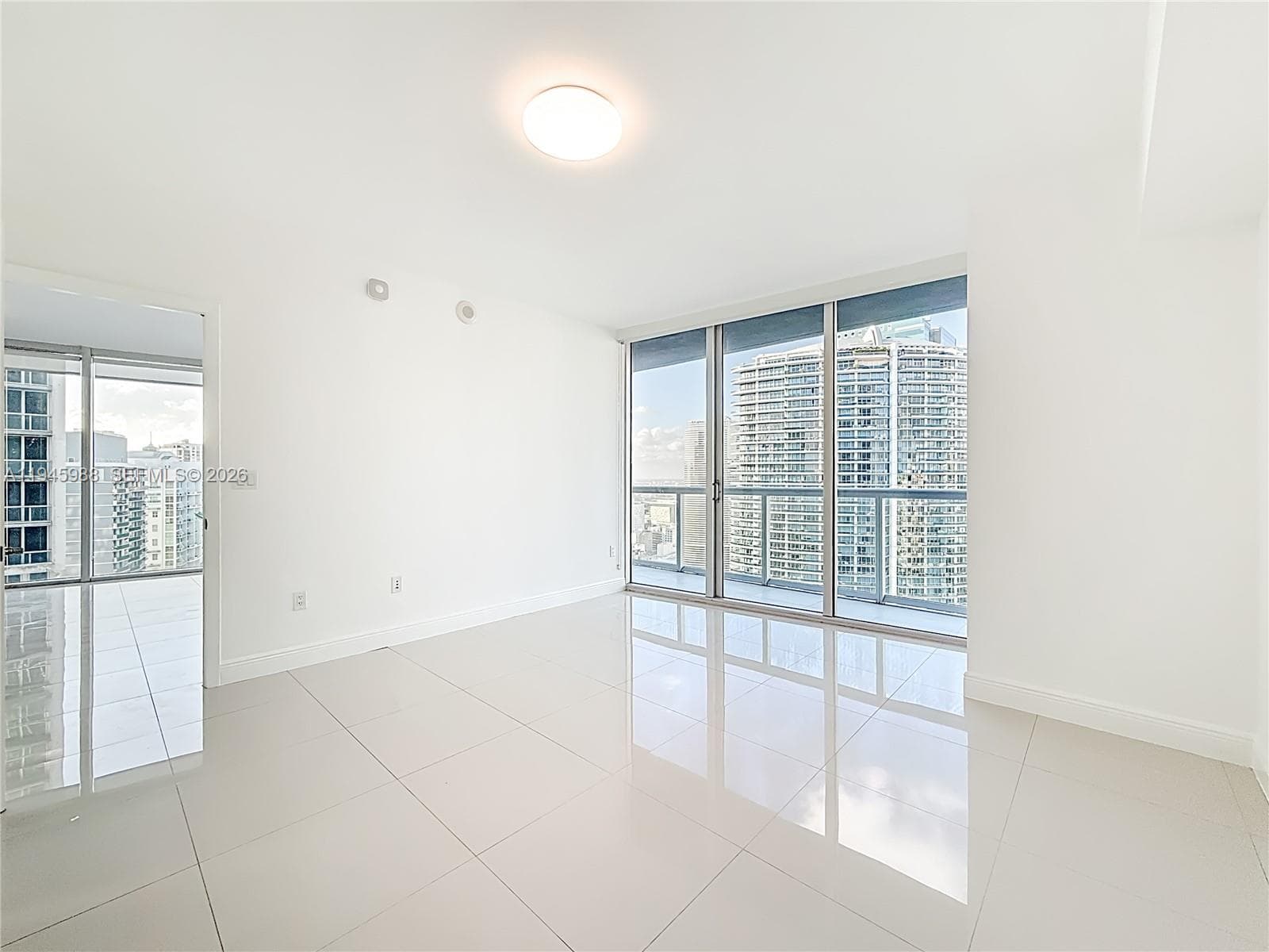 Icon Brickell I · #4215 in Miami - Photo 17