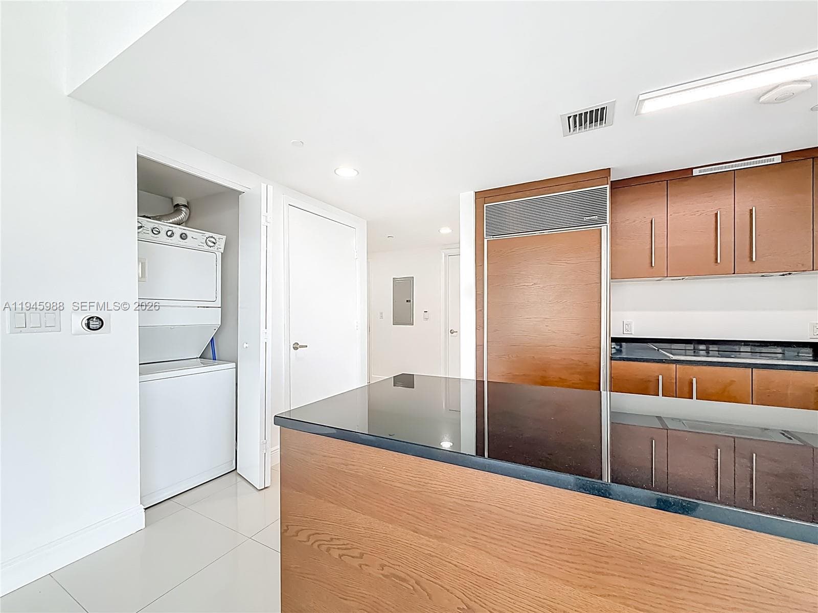 Icon Brickell I · #4215 in Miami - Photo 9
