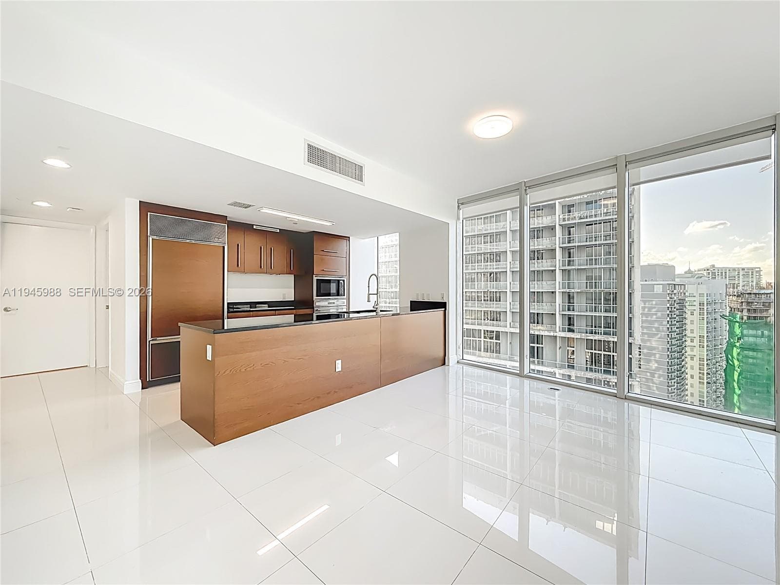 Icon Brickell I · #4215 in Miami - Photo 14