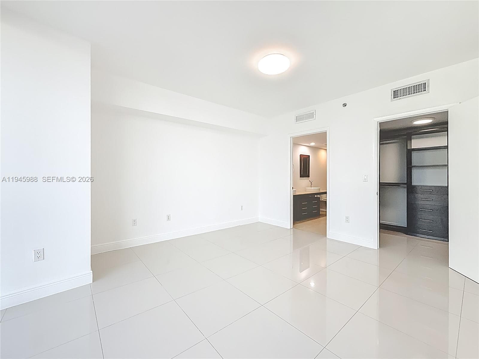 Icon Brickell I · #4215 in Miami - Photo 21