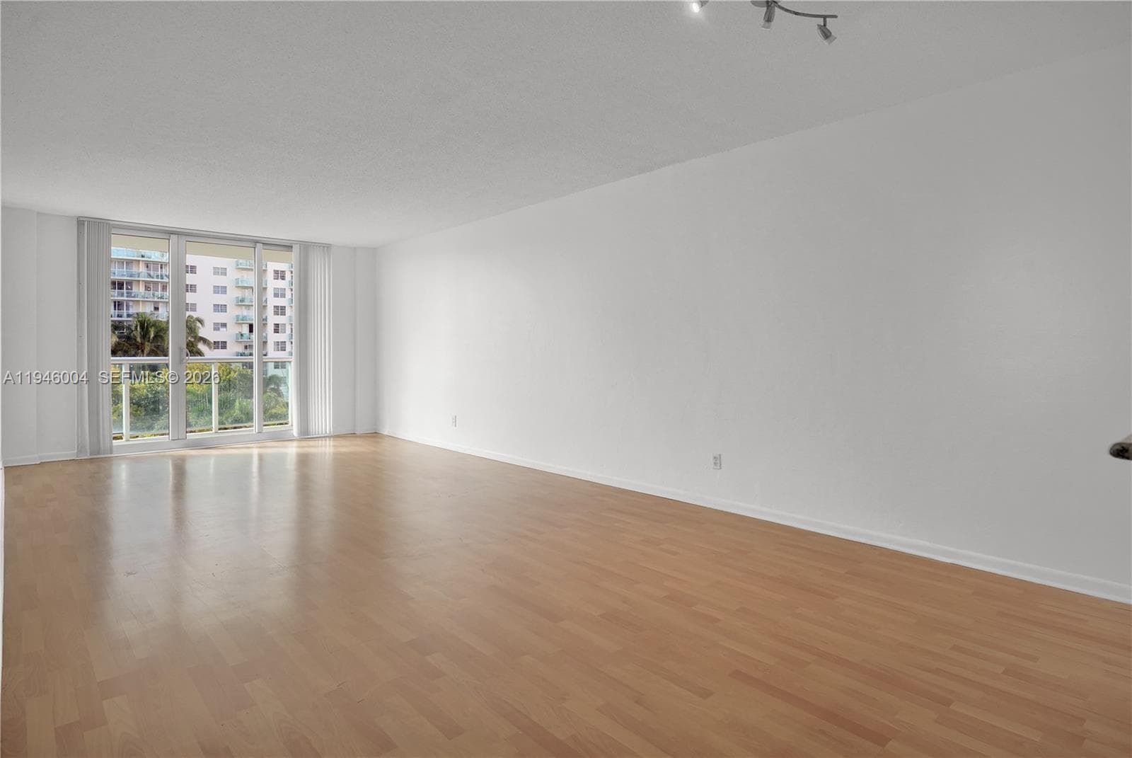 OCEANVIEW BUILDING B COND · #405 in Sunny Isles Beach - Photo 9