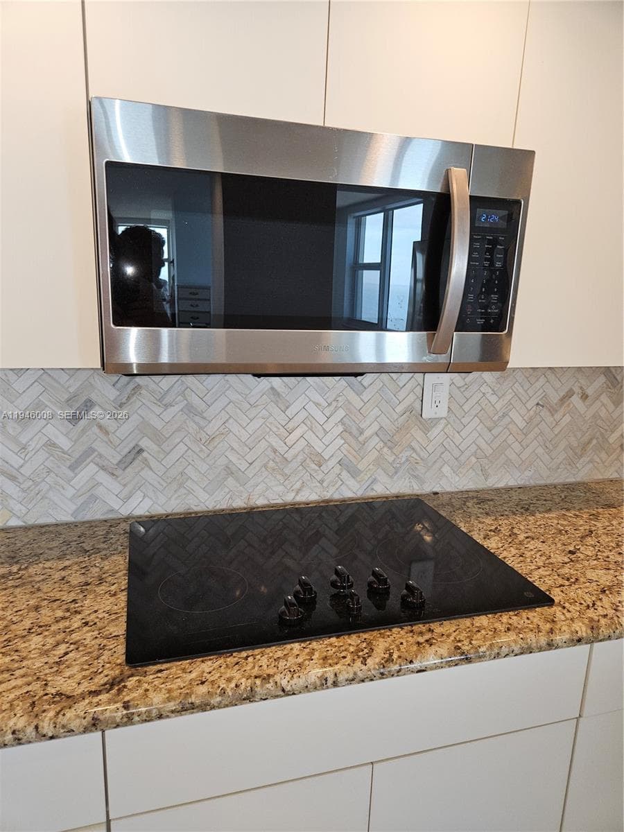 PARKER DORADO CONDO · #1508 in Hallandale Beach - Photo 13