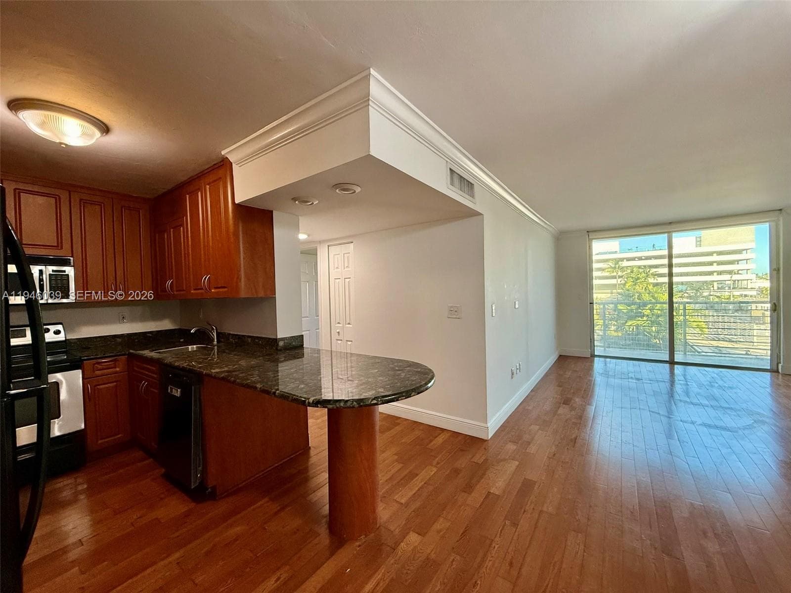 BAY POINT EAST CONDO · #407 in Miami Beach - Photo 9