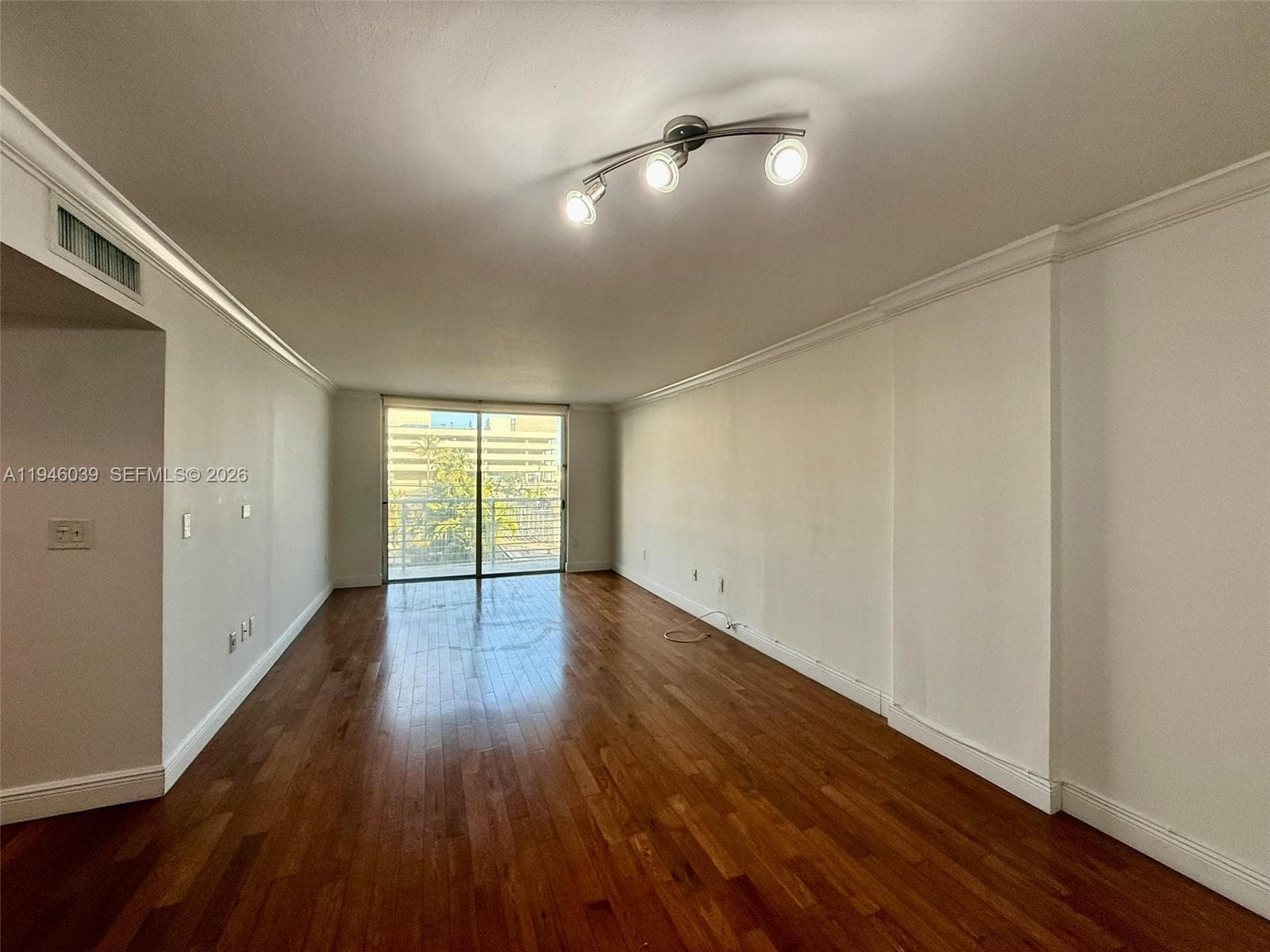 BAY POINT EAST CONDO · #407 in Miami Beach - Photo 8