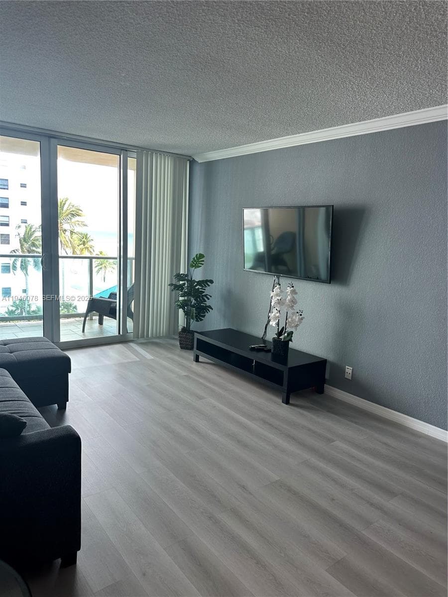 WAVE CONDO · #507 in Hollywood - Photo 12