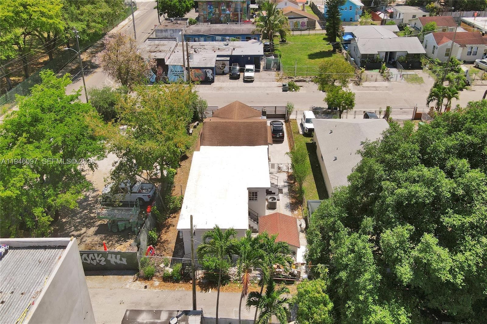 213 NW 34th Ter photo 16