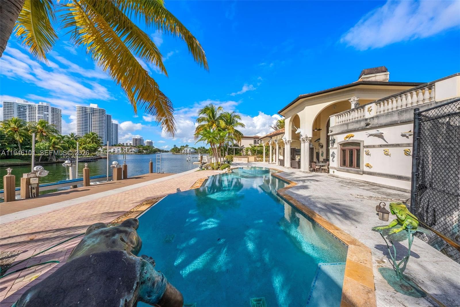 680 Golden Beach Dr photo 27