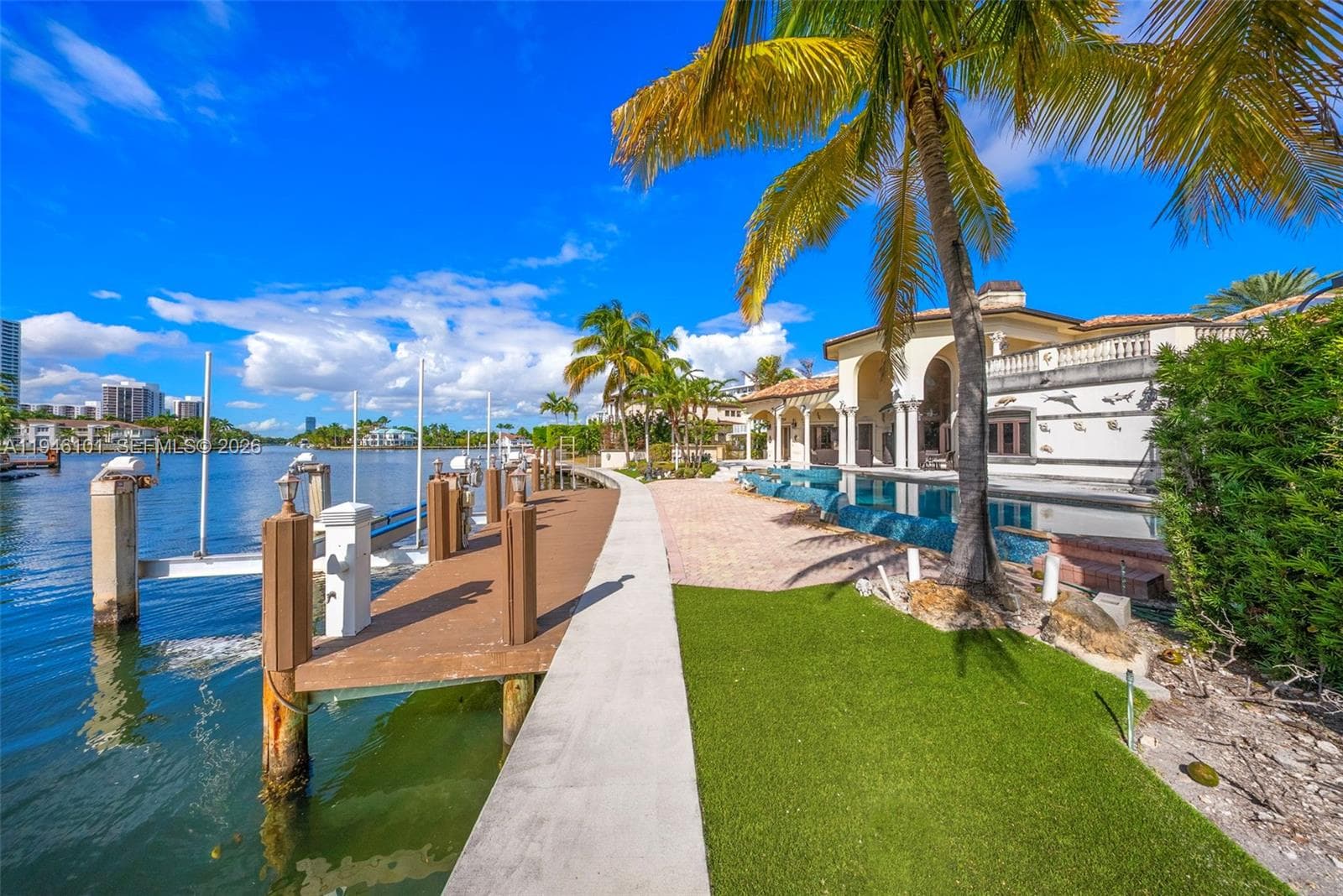680 Golden Beach Dr photo 26