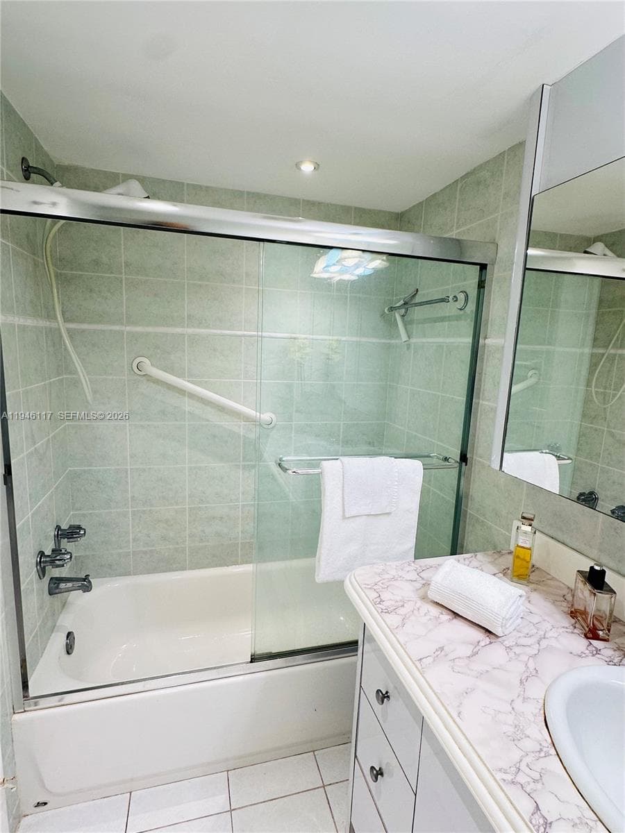 Tower Building · #1607 in Aventura - Photo 14
