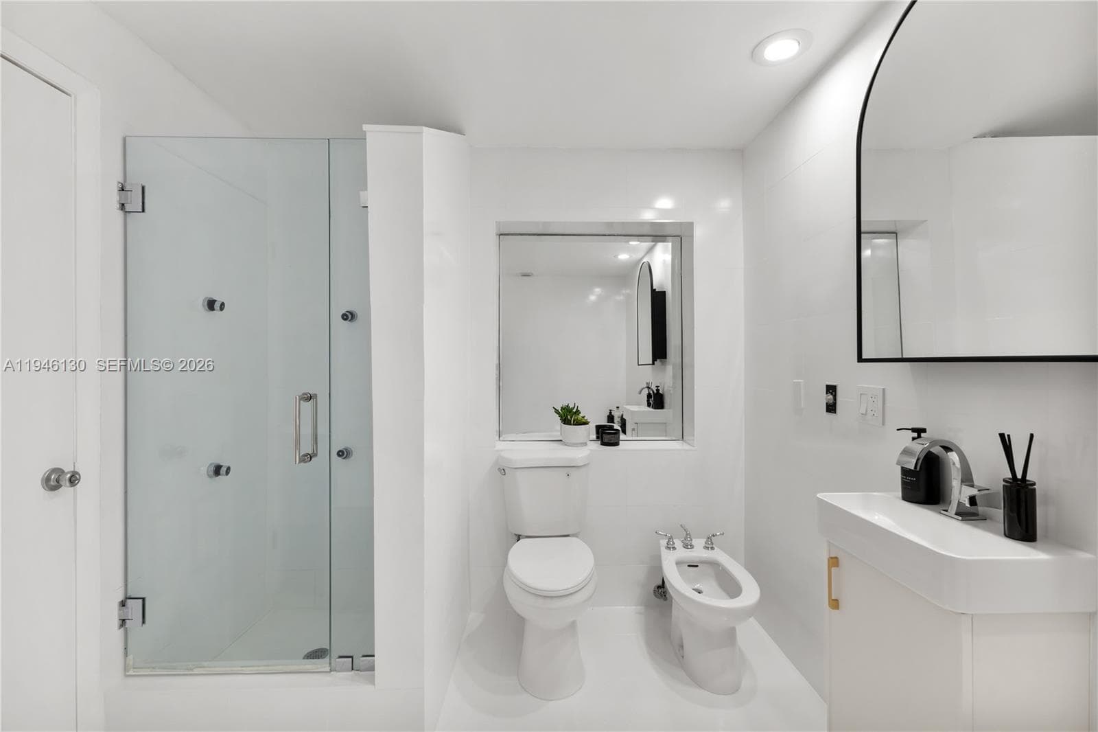 PALM BAY CONDOMINIUM · #1G & 1H in Miami - Photo 18