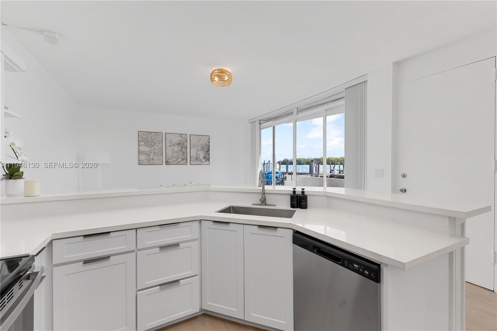 PALM BAY CONDOMINIUM · #1G & 1H in Miami - Photo 8